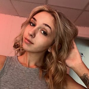 Meet your Posher, Alison